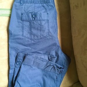 Eddie Bauer, size 10 dark blue 100% cotton capris